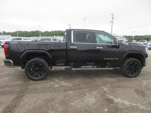 New 2026 GMC Sierra 2500 SLT w/ SLT Premium Package AWD/4WD image 3