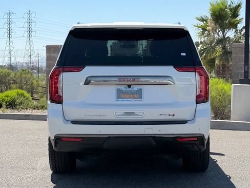Used 2023 GMC Yukon AT4 w/ AT4 Premium Package AWD/4WD image 8
