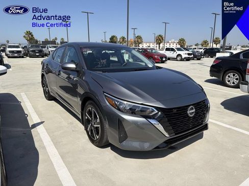 Used 2025 Nissan Sentra SV w/ All-Weather Package FWD image 18