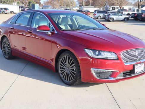 Used 2017 Lincoln MKZ Reserve image 3