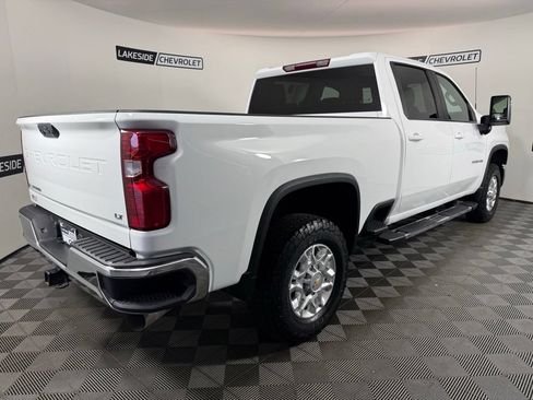 Used 2024 Chevrolet Silverado 2500 LT AWD/4WD image 6