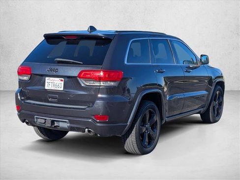 Used 2014 Jeep Grand Cherokee Altitude image 4