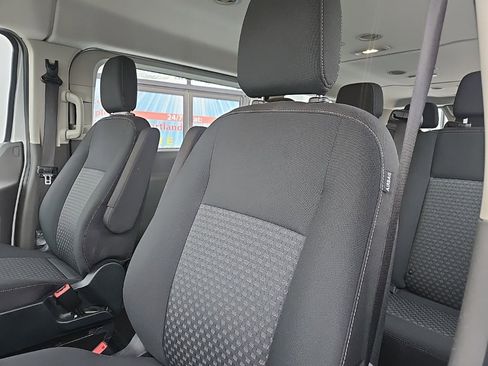 Used 2023 Ford Transit 350 XLT image 33