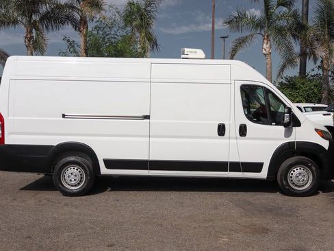 Used 2025 RAM ProMaster 3500 w/ Convenience Group FWD image 10