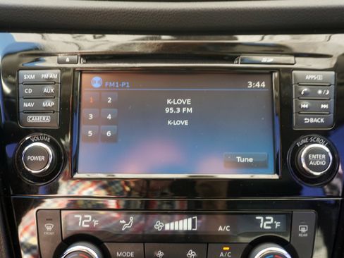 Used 2018 Nissan Rogue Sport SL w/ SL Premium Package image 11