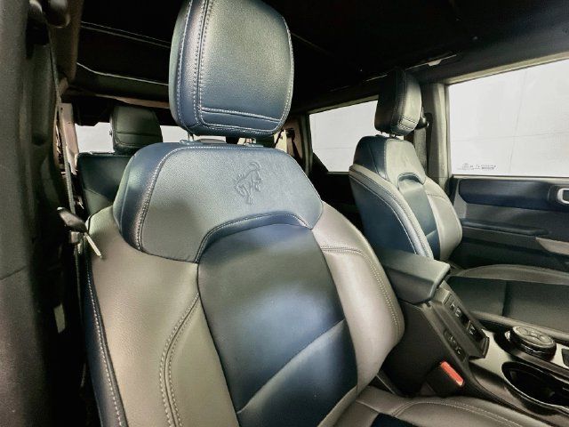 Used 2023 Ford Bronco Outer Banks AWD/4WD image 33