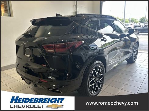 Used 2023 Chevrolet Blazer RS AWD/4WD image 4