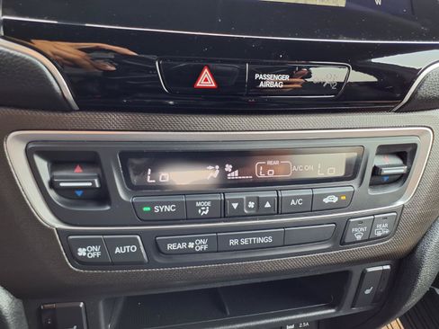 Used 2022 Honda Passport TrailSport image 10