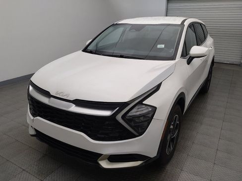 Used 2023 Kia Sportage LX AWD/4WD image 15