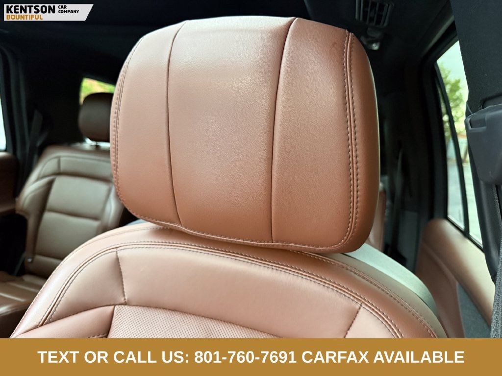 Used 2025 Lincoln Navigator Reserve AWD/4WD image 24