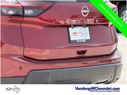 Used 2025 Nissan Rogue SV FWD image 6