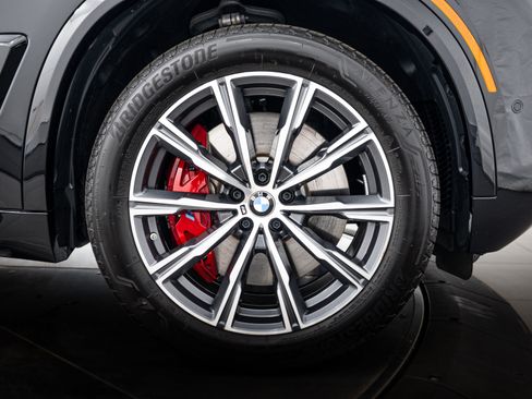Used 2025 BMW X5 M60i AWD/4WD image 11