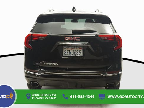 Used 2018 GMC Terrain Denali w/ Driver Alert Package II FWD image 12