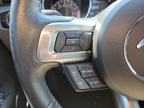 Used 2016 Ford Mustang GT Premium RWD image 28