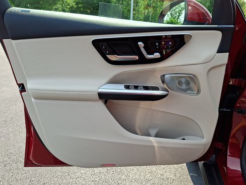 Certified 2026 Mercedes-Benz GLC 300 4MATIC image 12