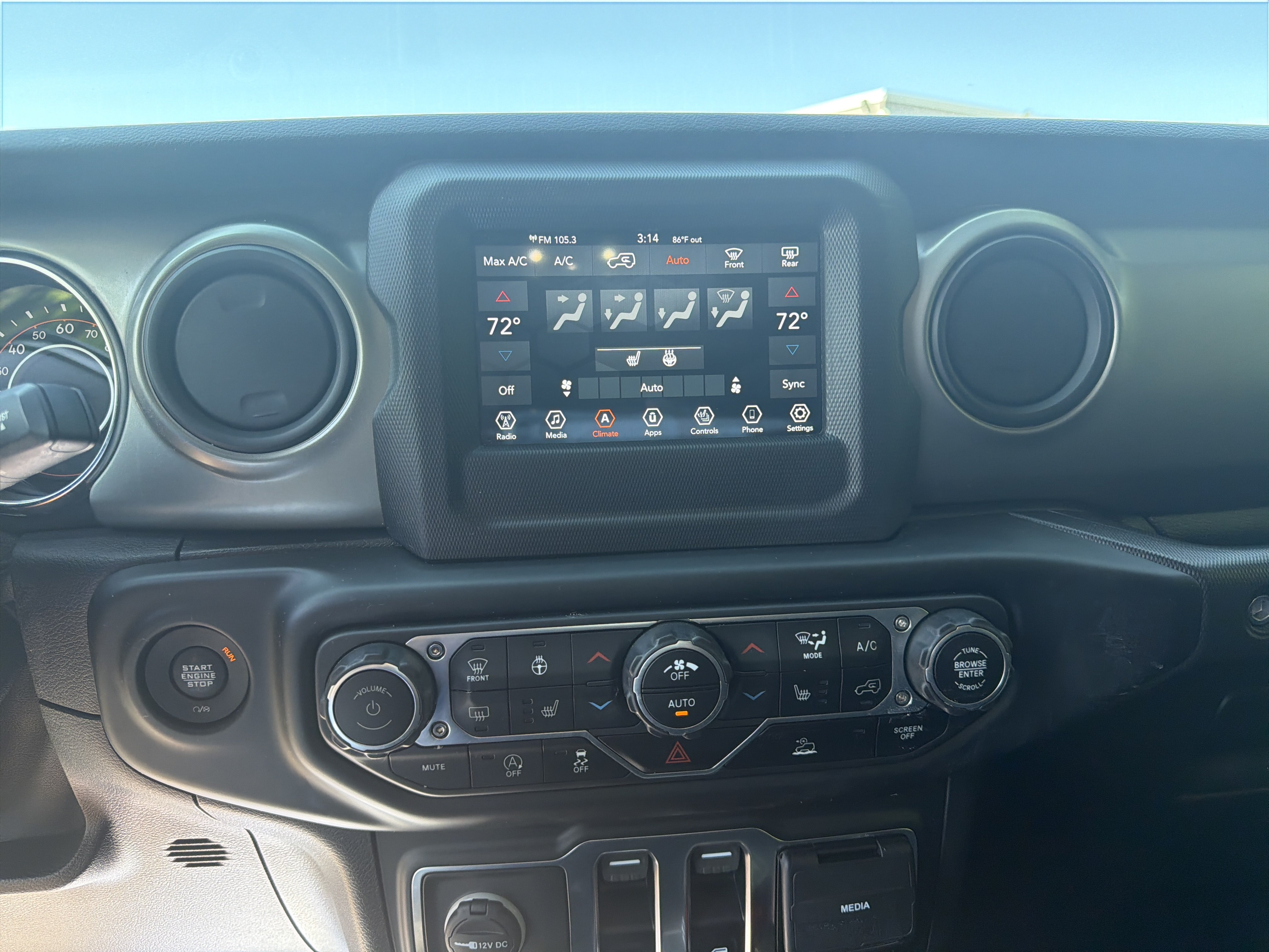 Used 2021 Jeep Wrangler Sport AWD/4WD image 18