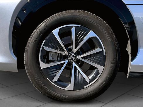 Used 2023 Lexus RZ 450e Premium w/ Technology Package image 10