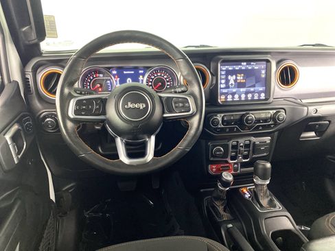 Used 2020 Jeep Gladiator Mojave w/ Dual Top Group AWD/4WD image 21