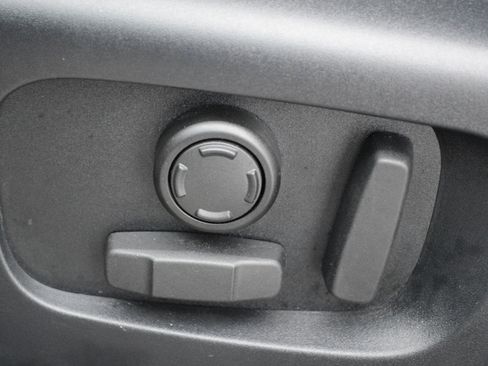 Used 2023 Land Rover Range Rover Evoque R-Dynamic SE image 23