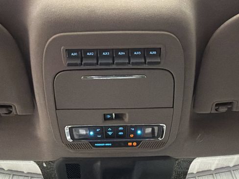 Used 2026 Ford F450 Platinum w/ Platinum Plus Package AWD/4WD image 37
