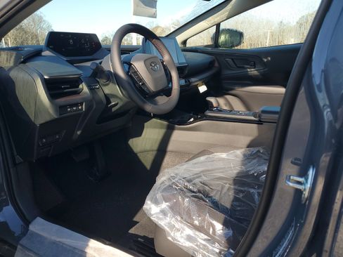 New 2026 Toyota Prius Plug-In Hybrid image 15