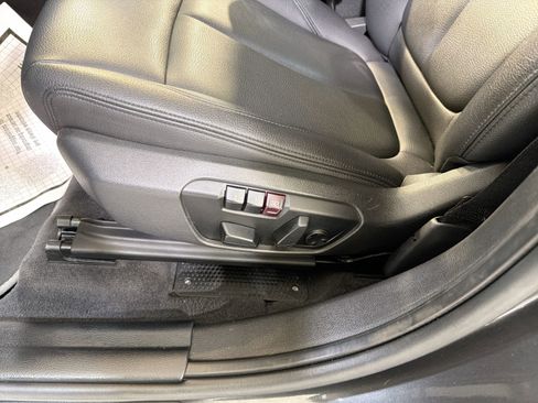 Used 2021 BMW X1 sDrive28i image 11