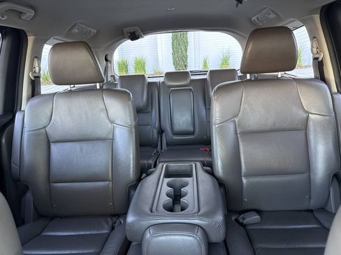 Used 2013 Honda Odyssey Touring Elite image 28