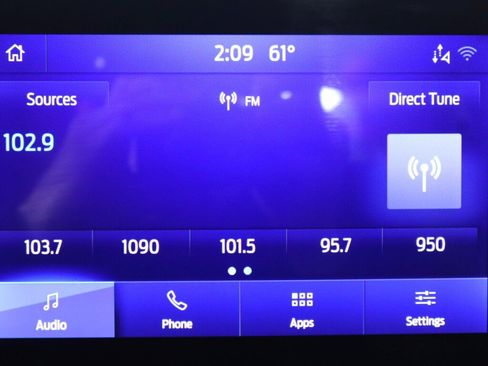 Used 2020 Ford Explorer XLT w/ Comfort Package AWD/4WD image 21