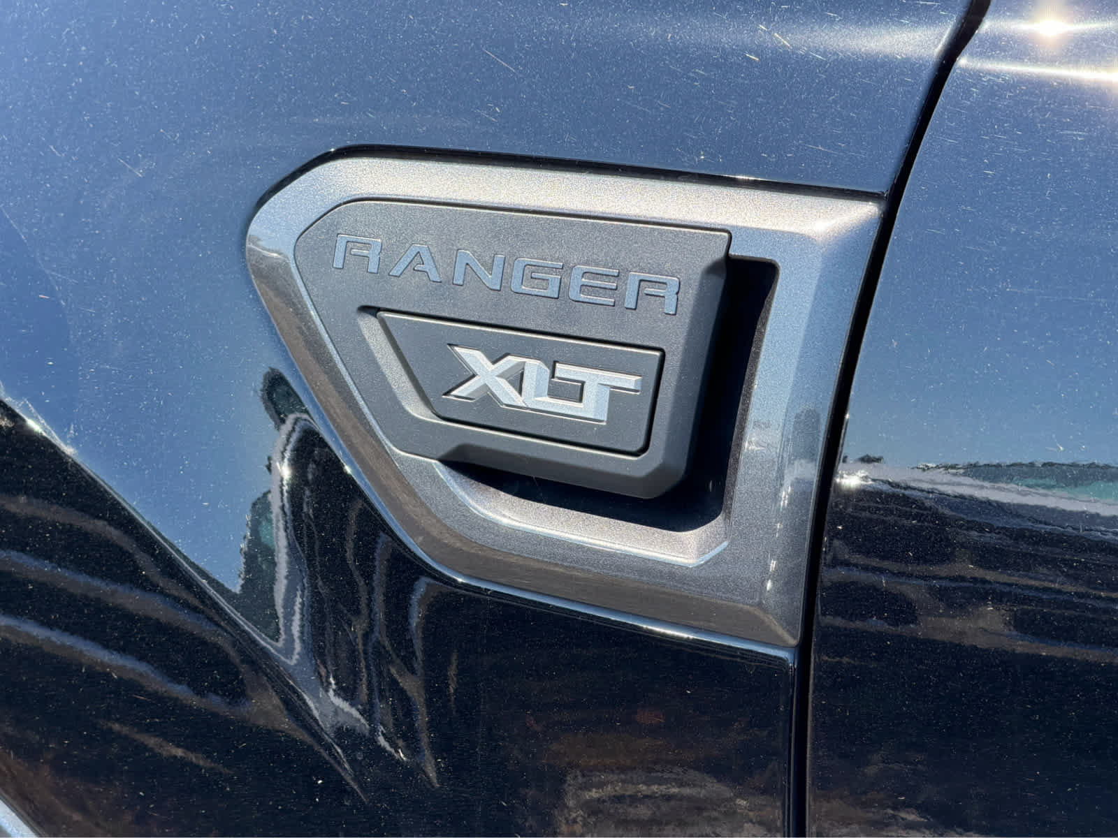 Used 2019 Ford Ranger XLT w/ Equipment Group 302A Luxury AWD/4WD image 12