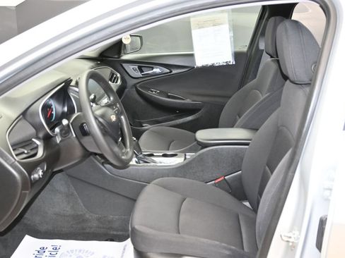Used 2020 Chevrolet Malibu LS FWD image 10