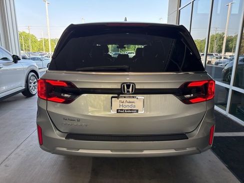Used 2025 Honda Odyssey EX-L image 21