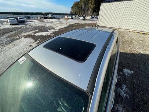 Used 2008 MAZDA MAZDA5 Touring image 10