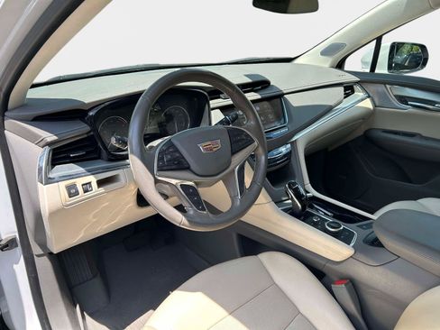 Used 2021 Cadillac XT5 Premium Luxury FWD image 13