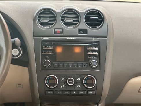 Used 2012 Nissan Altima 2.5 SL w/ 2.5SL Pkg FWD image 10