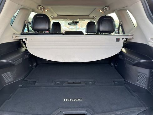 Used 2017 Nissan Rogue SL w/ SL Premium Package image 14