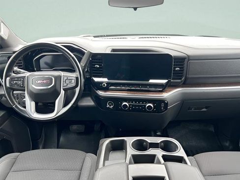 Certified 2024 GMC Sierra 1500 Elevation w/ X31 Off-Road Package AWD/4WD image 9