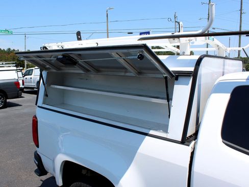 Used 2020 Chevrolet Colorado W/T w/ WT Convenience Package image 16