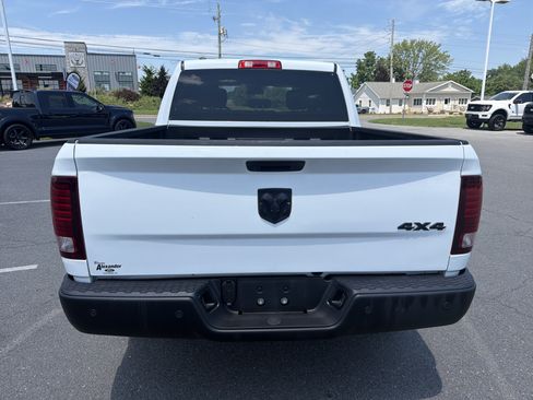 Used 2024 RAM 1500 Warlock AWD/4WD image 4