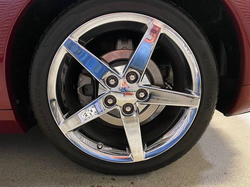 Used 2007 Chevrolet Corvette Coupe w/ Preferred Equipment Group RWD image 38