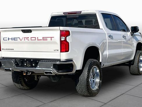 Used 2022 Chevrolet Silverado 1500 LTZ AWD/4WD image 13