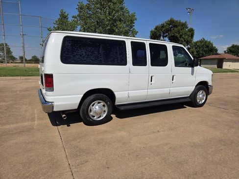 Used 2011 Ford E-150 and Econoline 150 Wagon RWD image 27