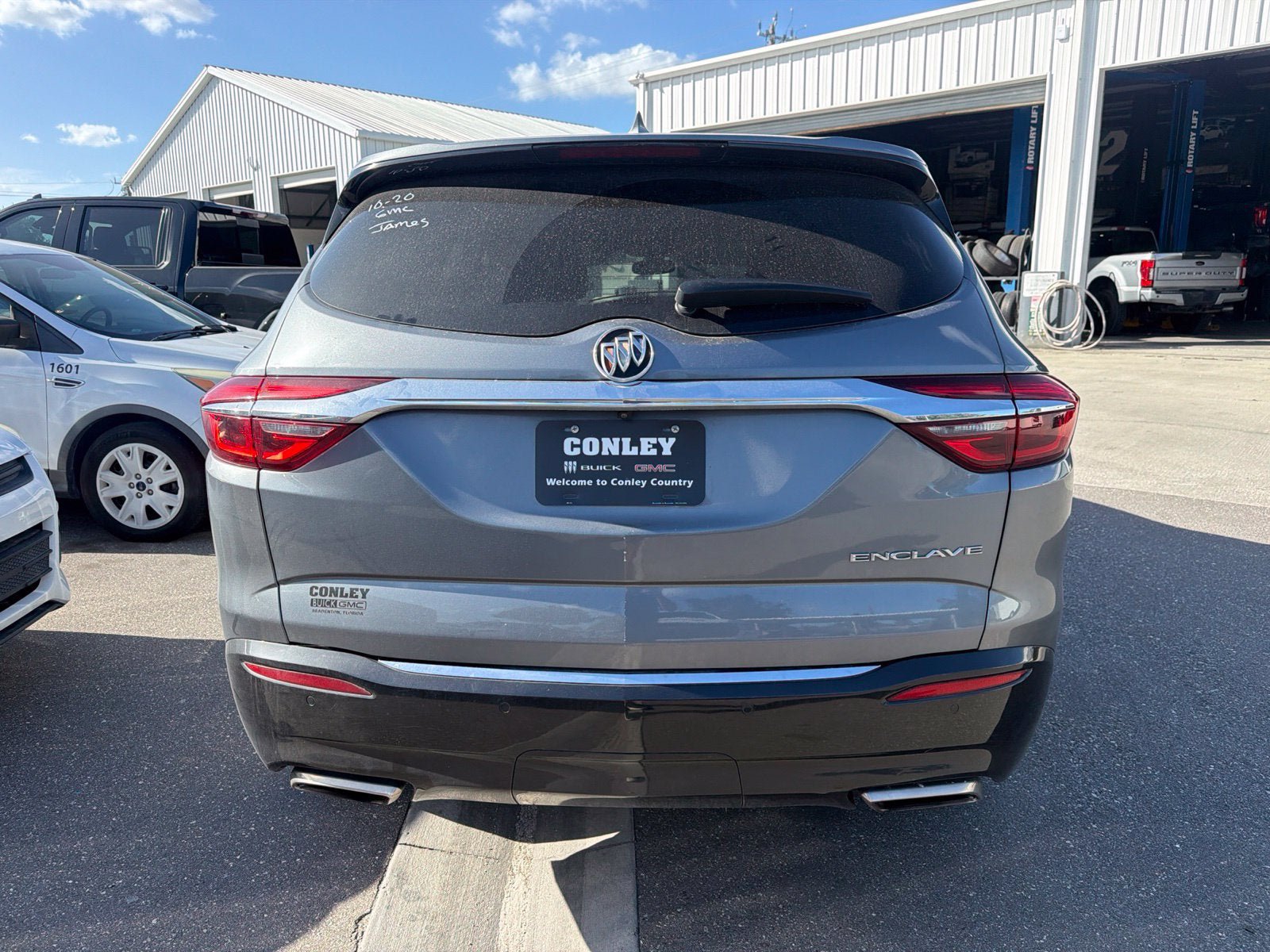 Certified 2019 Buick Enclave Essence FWD image 9