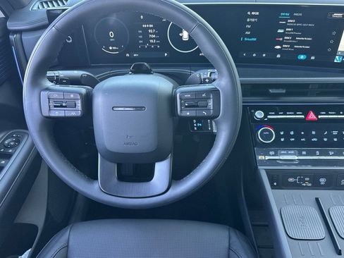 Used 2025 Hyundai Santa Fe Calligraphy image 28