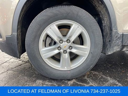 Used 2020 Chevrolet Trax LS w/ Tint and Cruise Package image 5