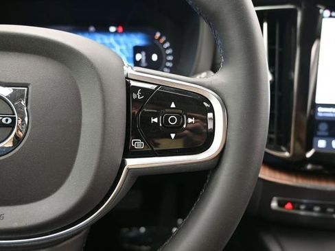 Used 2023 Volvo XC60 B6 Ultimate w/ Climate Package AWD/4WD image 26