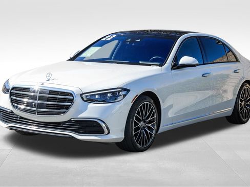 Certified 2022 Mercedes-Benz S 580 4MATIC Sedan image 3