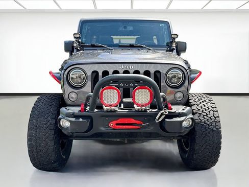Used 2016 Jeep Wrangler Unlimited Rubicon AWD/4WD image 2