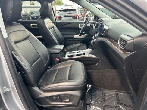 Used 2022 Ford Explorer Limited w/ Equipment Group 301A image 20