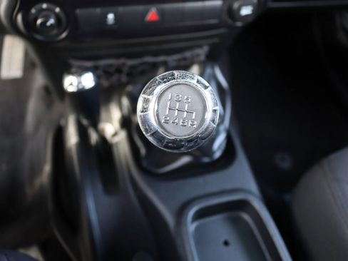 Used 2016 Jeep Wrangler Unlimited Sport image 21