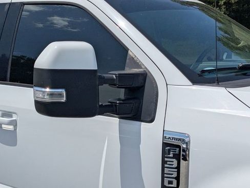 Used 2017 Ford F350 Lariat AWD/4WD image 10